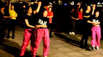 用b吸烟歌舞团视频,动感旋律中的独特魅力