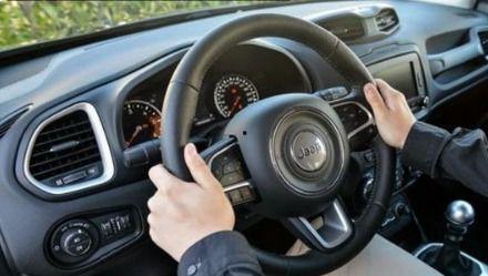 转弯如何打方向盘视频,精准转弯，方向盘操作技巧解析