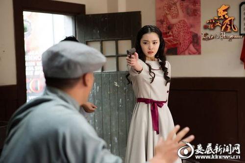 小楼又东风在线播放,穿越时空的浪漫传奇